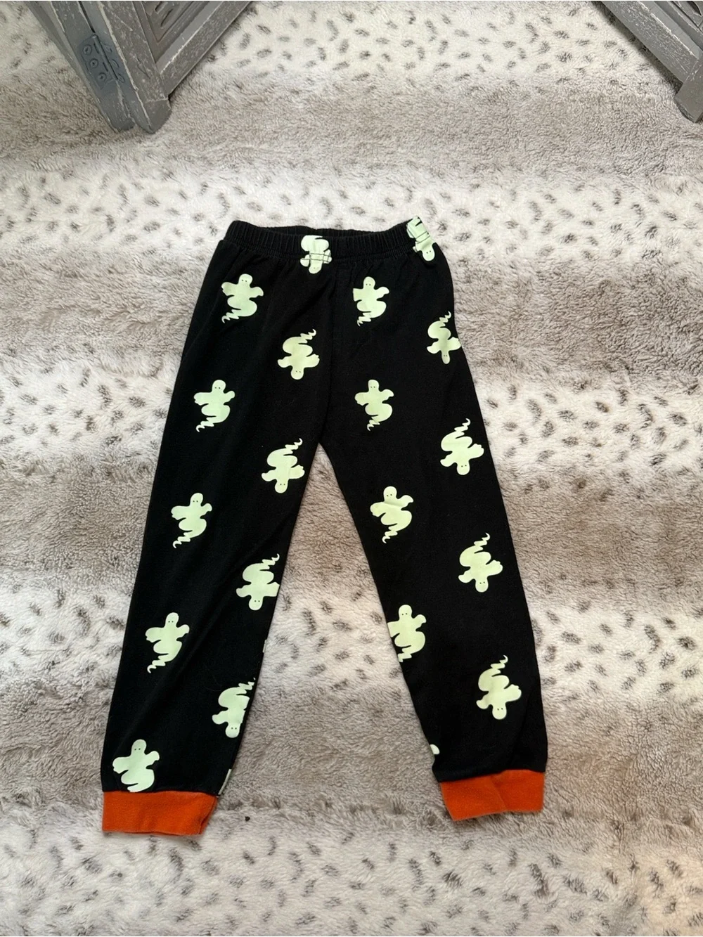 Glow in the Dark ghost pajama set boy size 7 Halloween loungewear trick or treat